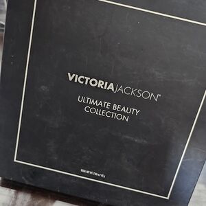 Ultimate Beauty Collection - Black